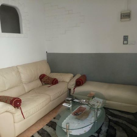 Central, Nice And Clean Apartment! ~Sitia~ المظهر الخارجي الصورة